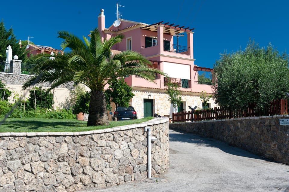 Il Tesori Dassia Villas Resort in Peloponnese, Western Greece and the Ionian