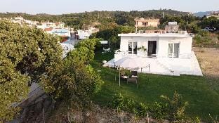 Emerald Private Villa in Kalavarda Rhodes Hotel in Rhodes, Greece