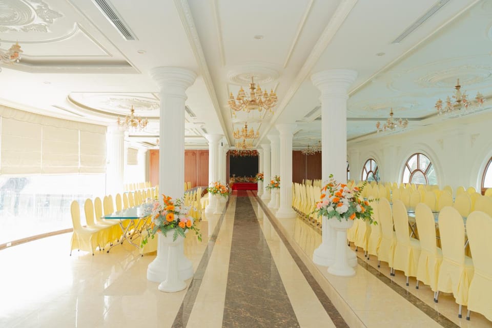 Hoa Nam Hotel Hotel in Laos