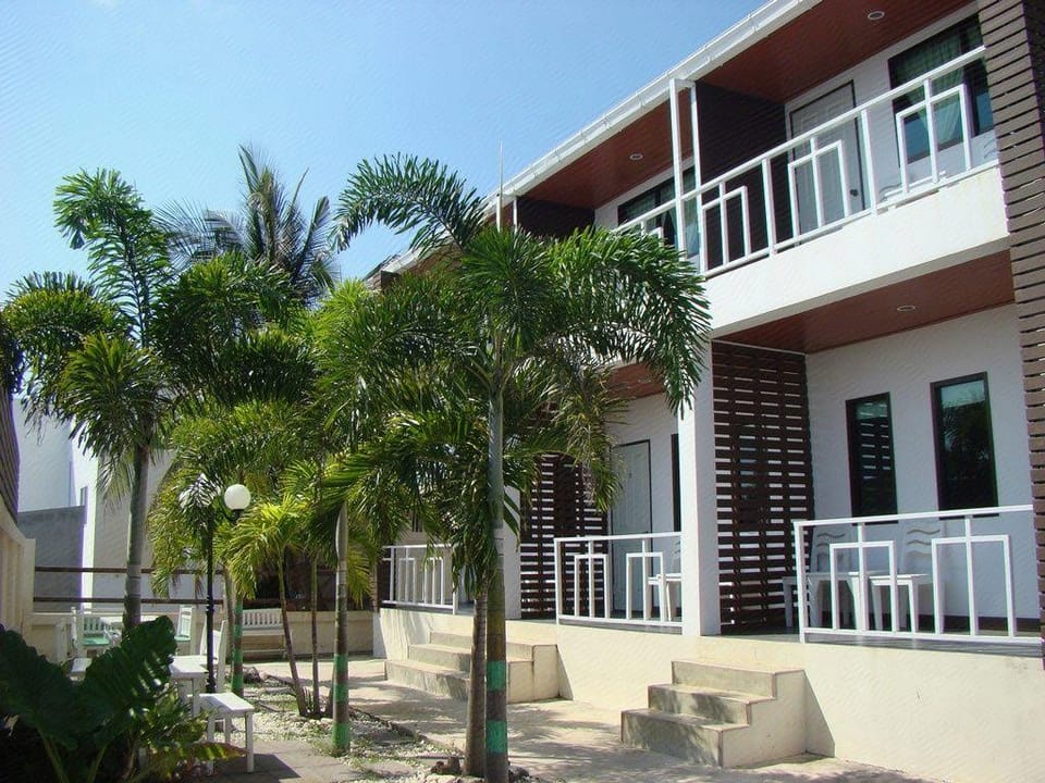Sea Beach Koh Larn 1 Hotel in Chon Buri Changwat