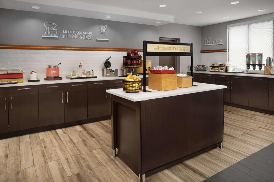 Hampton Inn Haverhill Hotel in Methuen
