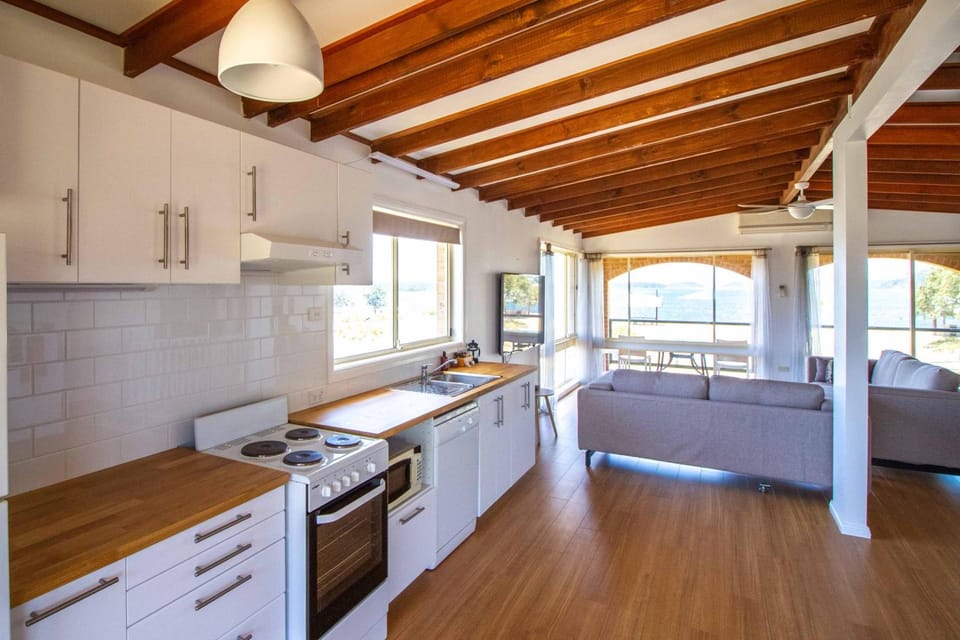 South Coast- Retreat Hotel in Culburra Beach