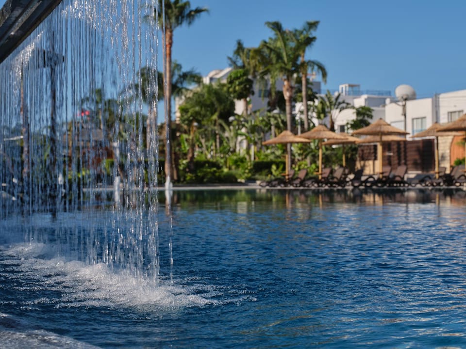 Atlantica Oasis Hotel Hotel in Germasogeia