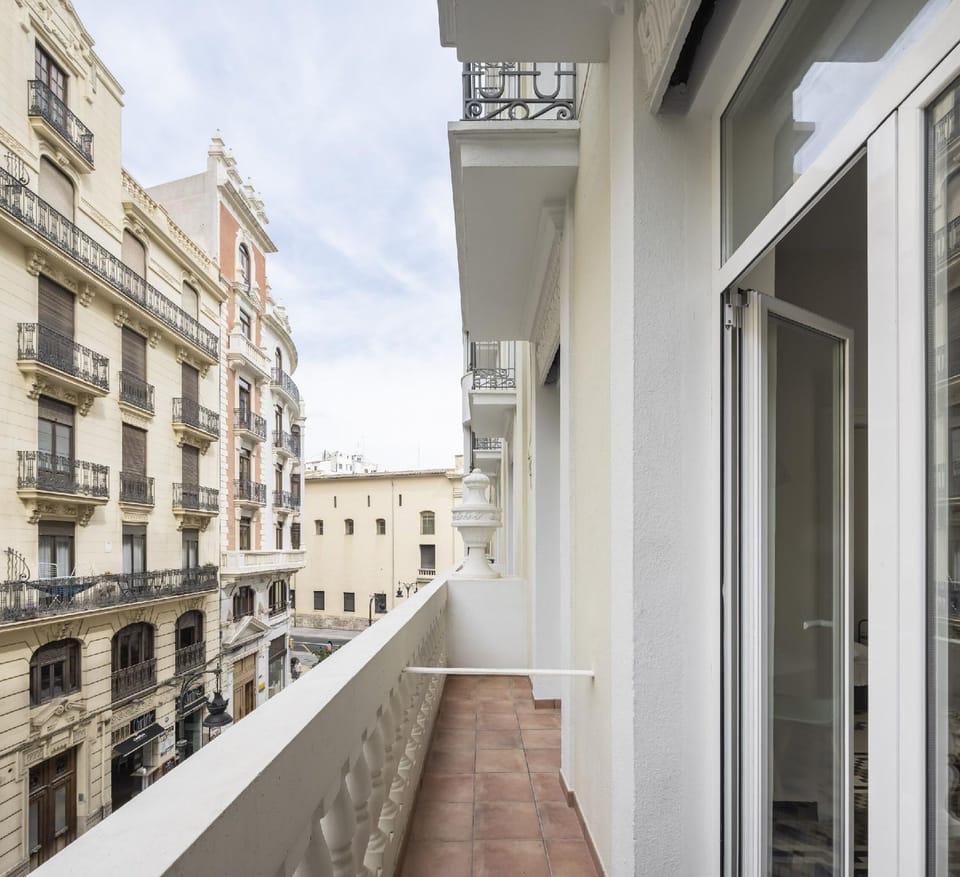 Macflats Ayuntamiento Hotel in Valencia