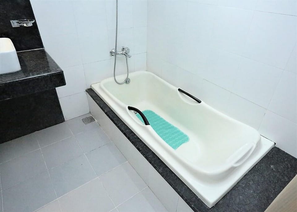 Hotel Crown Suites Hotel in Kochi