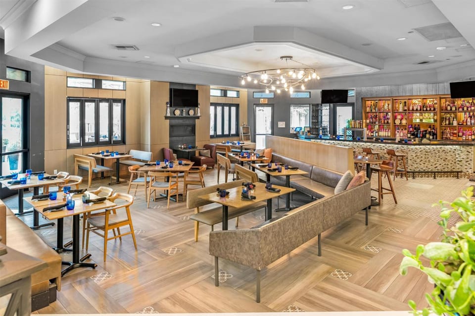 Hilton San Diego Del Mar Hotel in San Diego