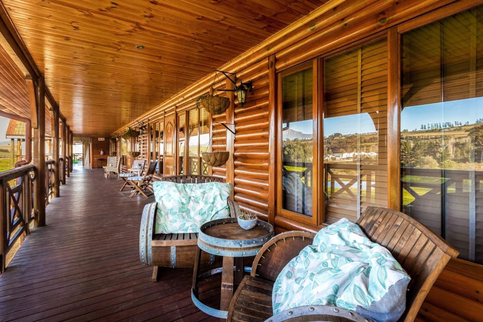 The Log Collective Lodge in Stellenbosch