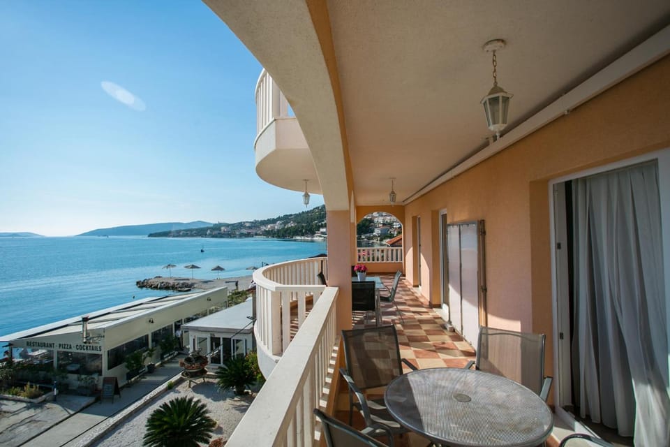 Kaja - right next to the beach Hotel in Šibenik-Knin County, Croatia