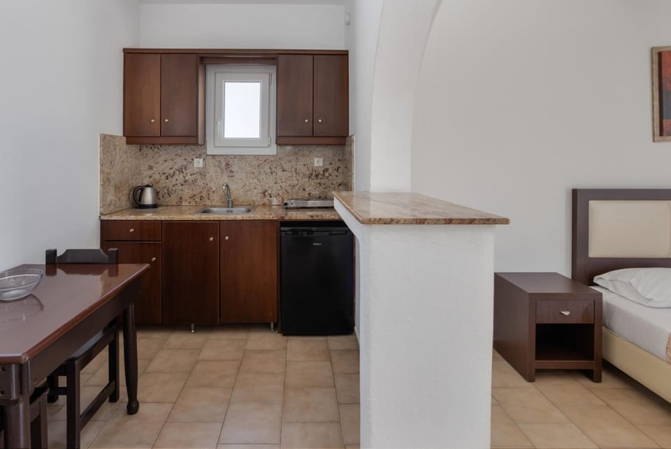 Elena Studios and Suites Apartment hotel in Mykonos, Mikonos 846 00, Greece