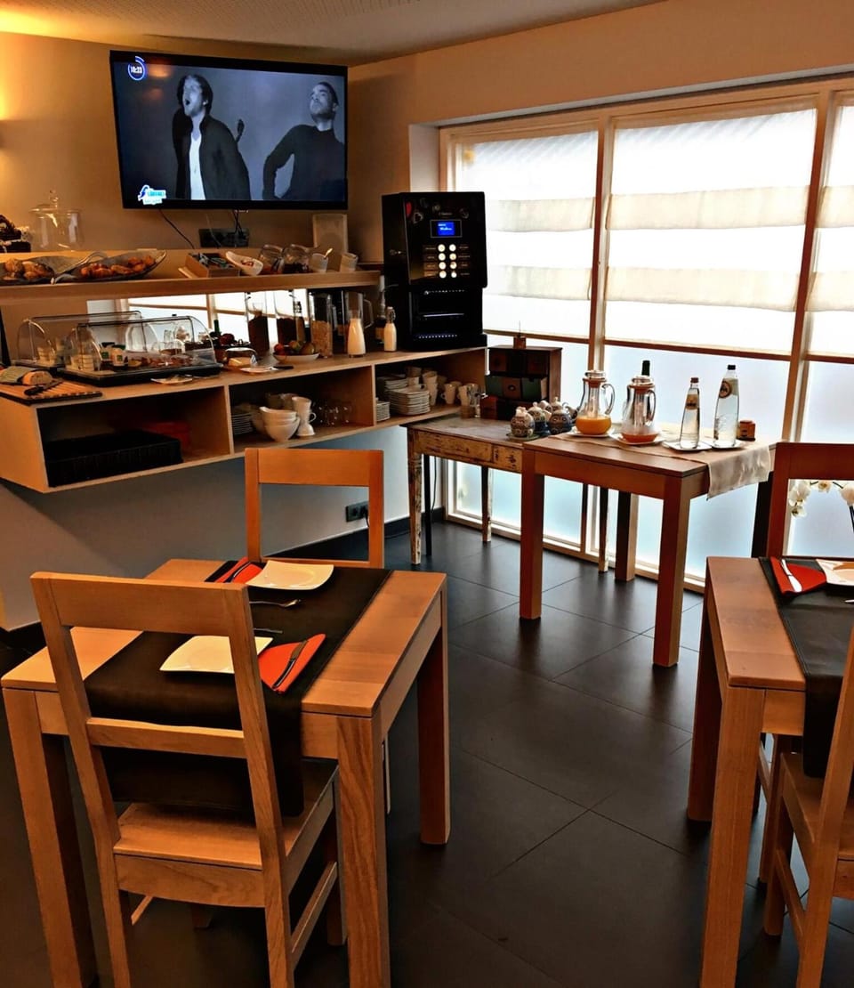 Le 24 Hotel Hotel in Wallonia, Belgium