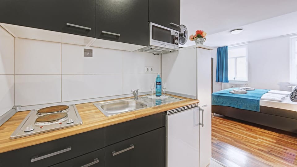 Boutique-Hotel Kronenstuben - unschlagbare Zentrumsnahe direkt am Marstall & Marktplatz - Schloss in Hotel in Ludwigsburg