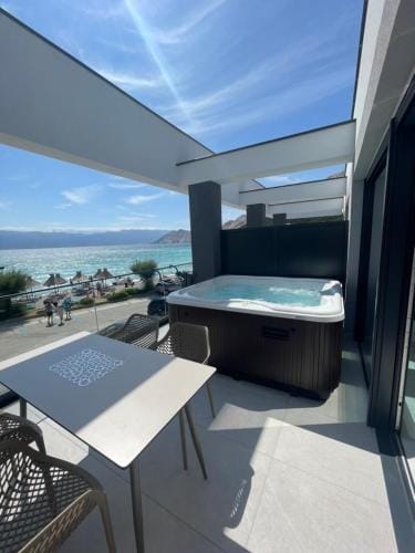 Villa San Sebastian-direct sea view Hotel in Lika-Senj County