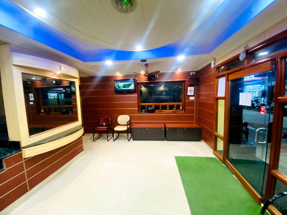 Mayur Paradise Hotel in Bengaluru