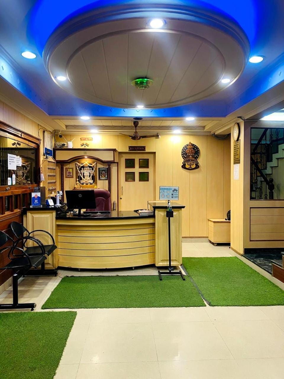 Mayur Paradise Hotel in Bengaluru