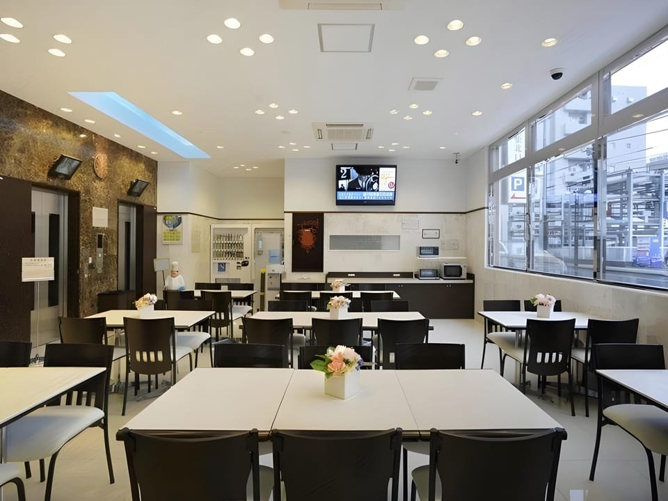 Toyoko Inn Shin-Osaka Chuo-guchi Honkan Hotel in Osaka