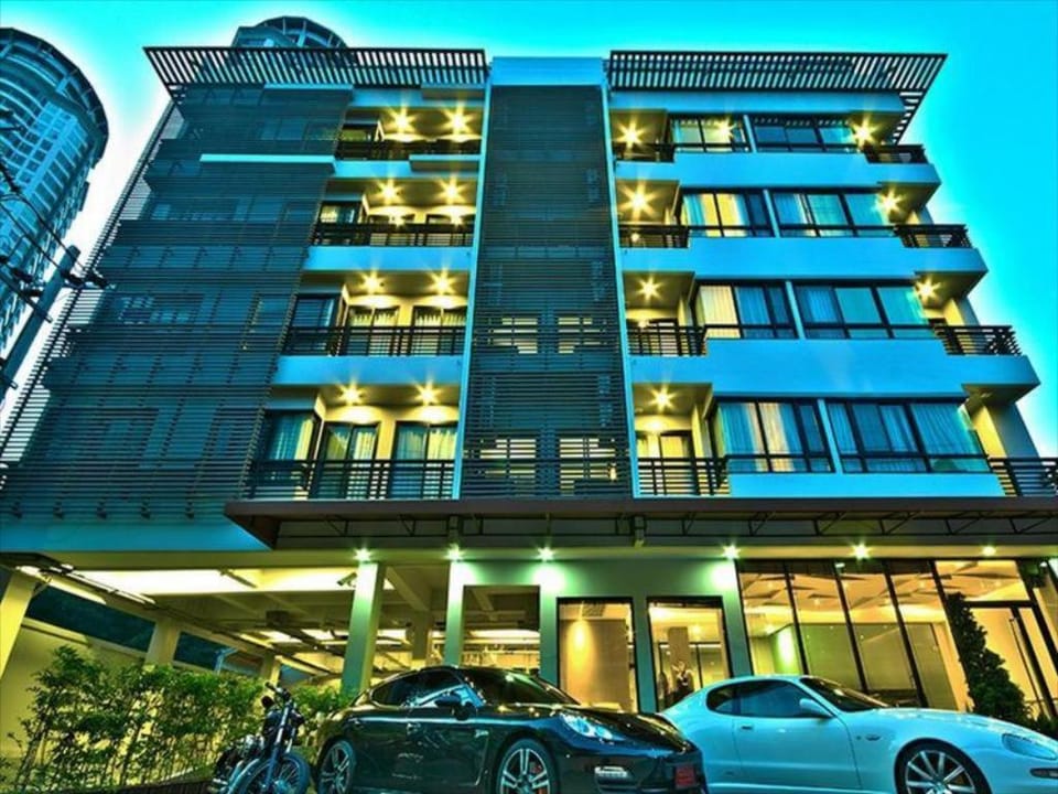 The Present Sathorn Apartment hotel in Bangkok