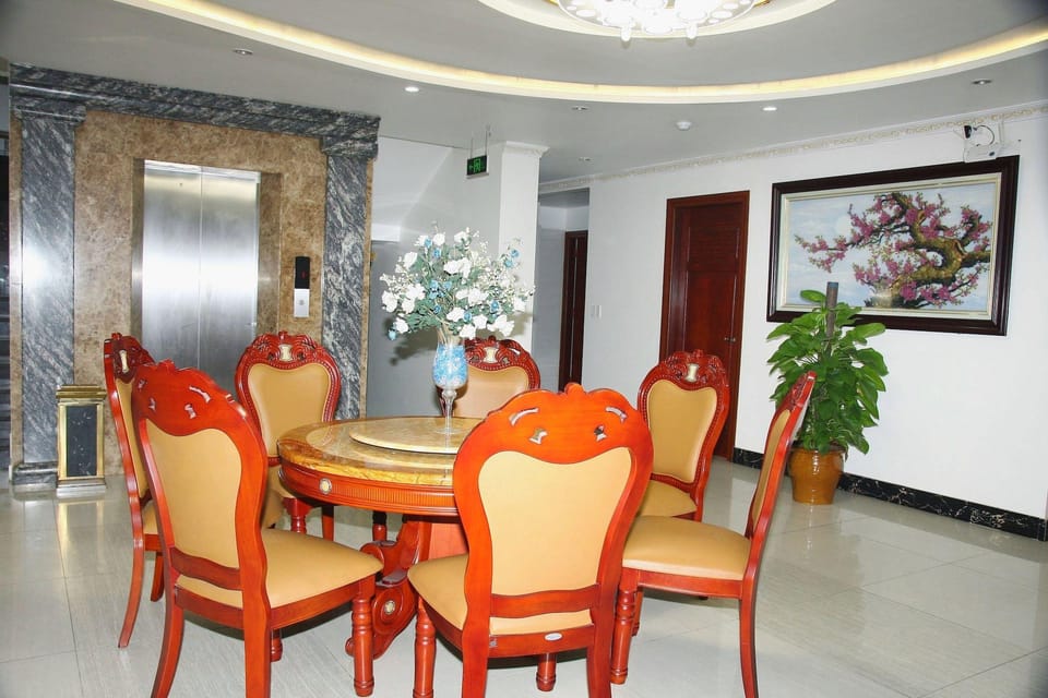 Golden Thai Binh Hotel Hotel in Laos