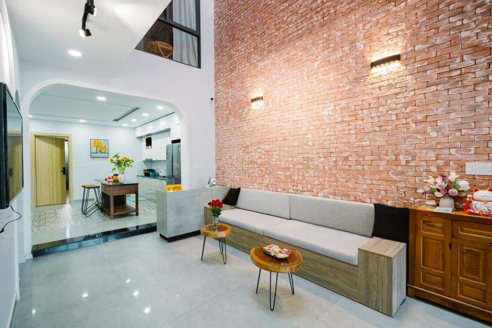 Shared lounge/TV area
