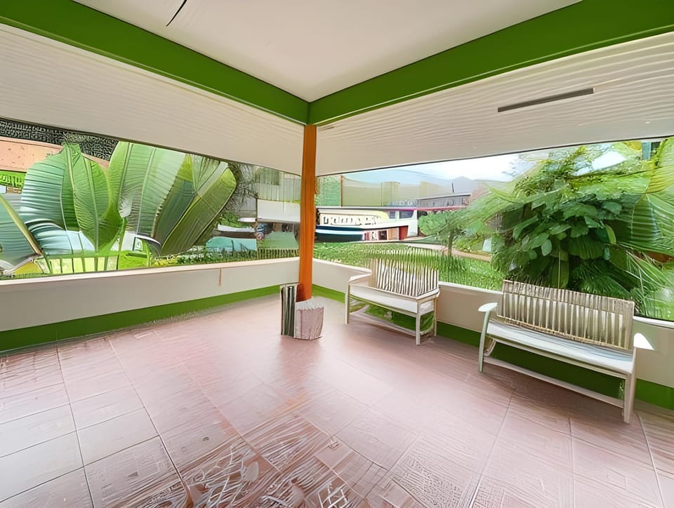 Lotus Hostel Beach Bar Koh Tao Hostel in Ko Tao