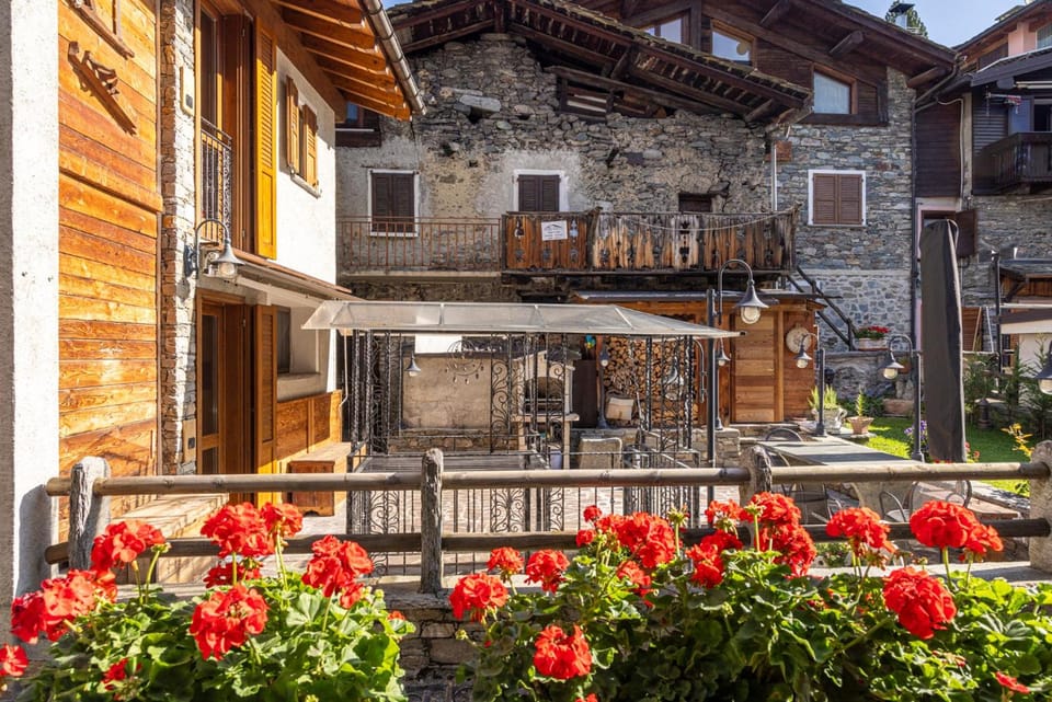 ValmalencoAlpina Hotel in Province of Brescia