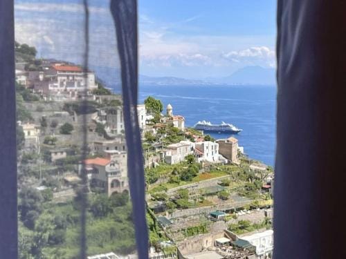 Amalfi Rooms & Suite Duoglio Beach - seaview Hotel in Amalfi