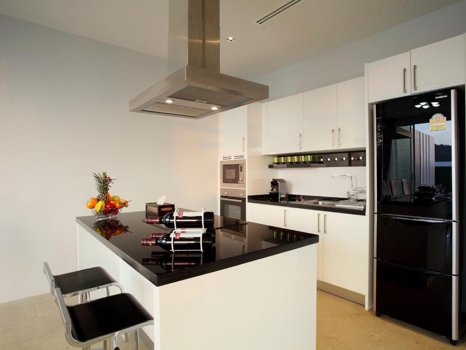 Kata Sea View Villas Resort in Chalong