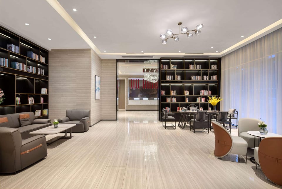 Ramada Encore by Wyndham Kunming Guandu Hotel in China