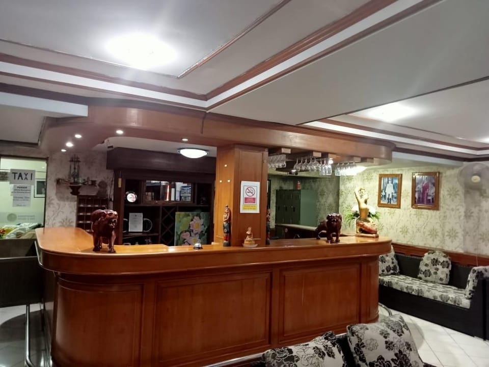 Kingfisher House and Bar Apartment hotel in Pattaya City