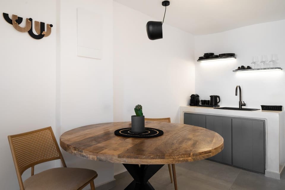 Bligos Villas Hotel in Oia