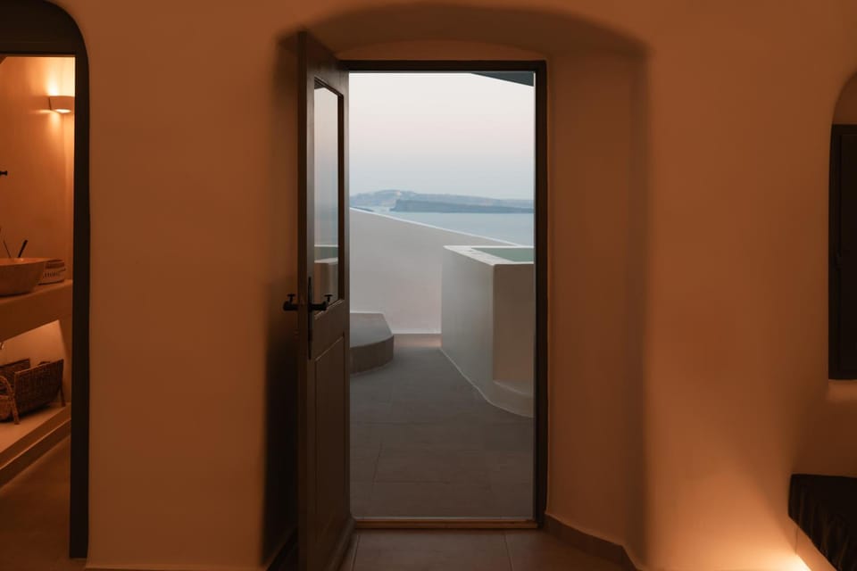 Bligos Villas Hotel in Oia