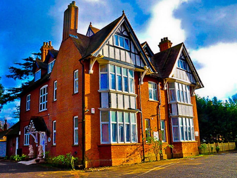 Gatwick Inn Hotel in Horley