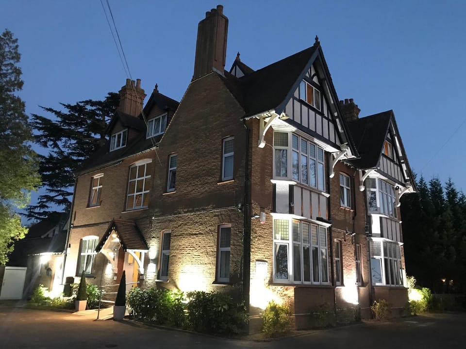 Gatwick Inn Hotel in Horley