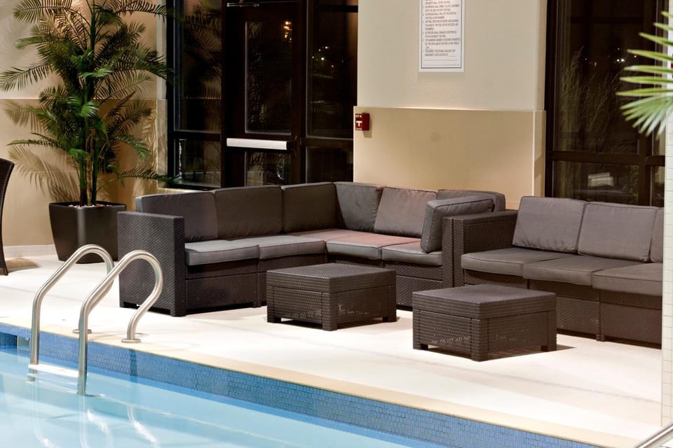 Holiday Inn Express Pembroke By IHG Hotel in Pembroke