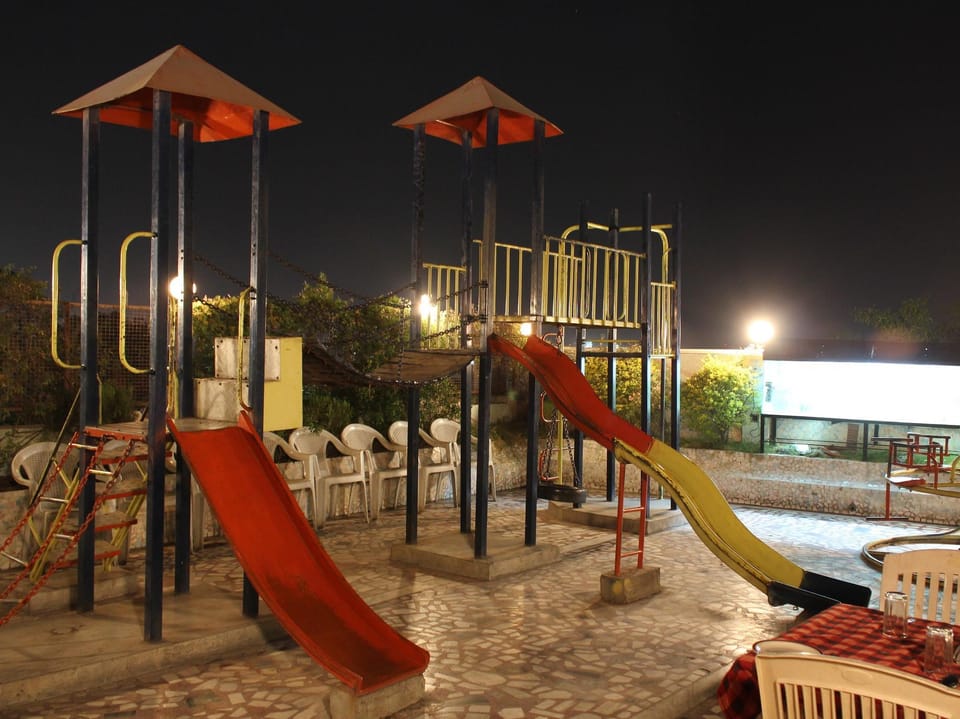 Hotel Kohinoor Plaza Hotel in Maharashtra
