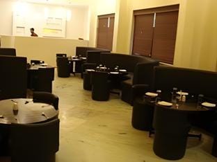 Hotel Riviera Executive Hotel in Maharashtra