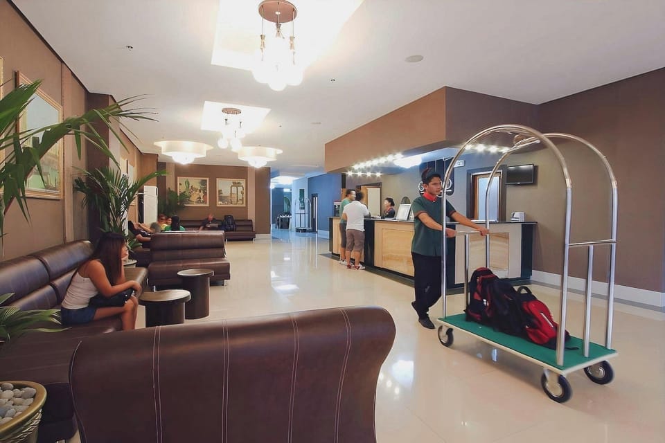 Eurotel Angeles Hotel in Angeles