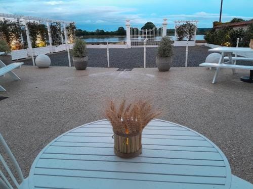 White House, maison d'hotes Hotel in Normandy
