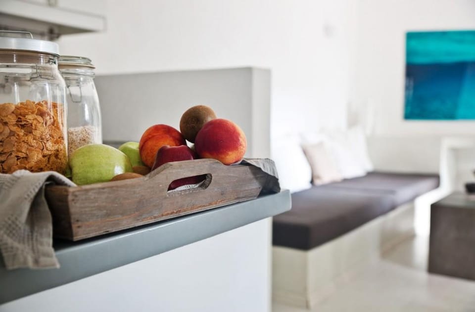 Verina Suites Hotel in Milos