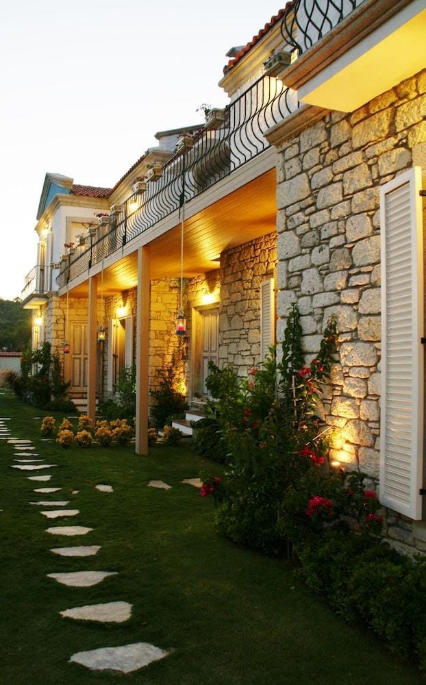 Yasemin Alacati - Adult Only Hotel in Alaçatı