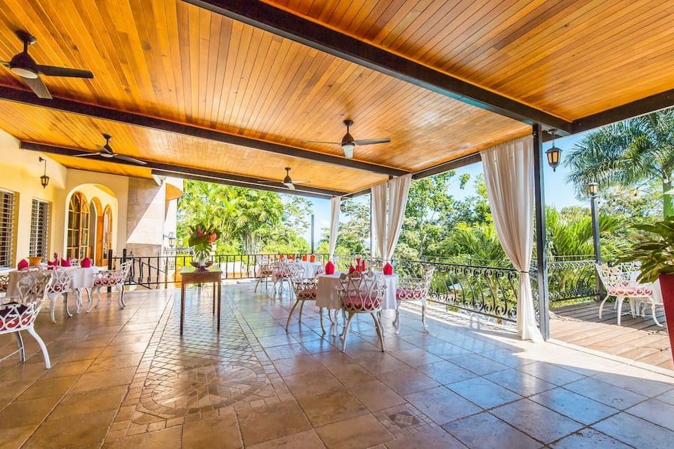 San Ignacio Resort Hotel Hotel in San Ignacio
