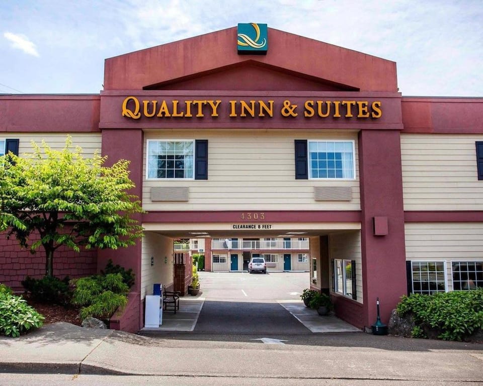 Naval Suites, near Shipyard, Bremerton Hotel in Bremerton