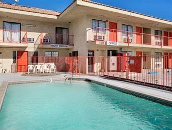 California Inn Hotel and Suites Adelanto US 395 Hotel in Victorville