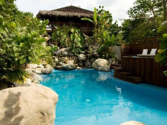 Villas Sur Mer Hotel in West End