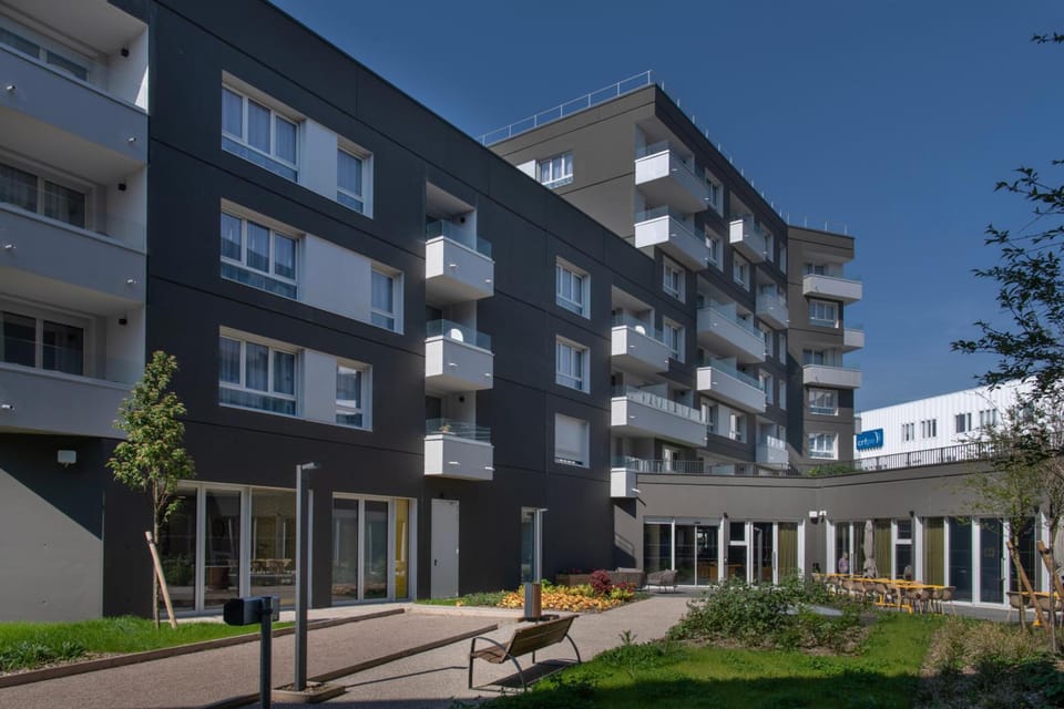 Domitys L'Agapanthe Hotel in Lille