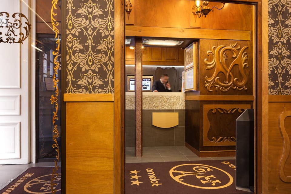 Grand Hotel Amelot Hotel in Paris