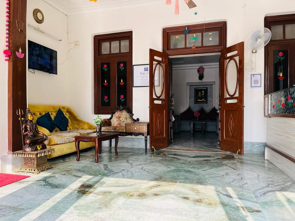 Hotel Lake Inn Inn in Gujarat