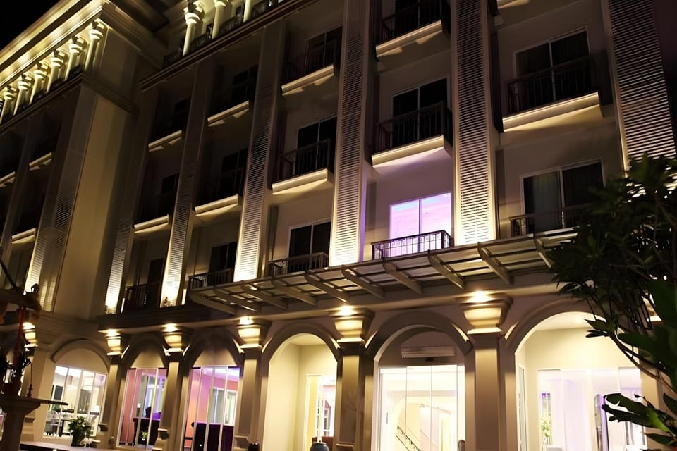 Chillax Resort Hotel in Bangkok