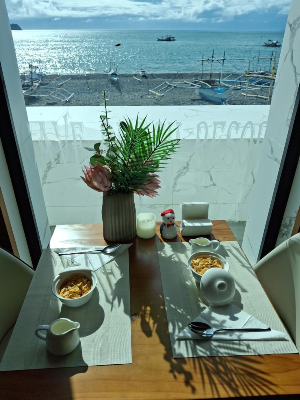 Cave Beach Resort - Boutique Accommodation Resort in Central Luzon