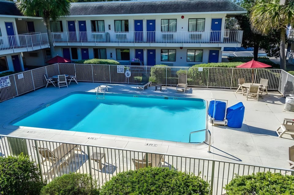 West Ashley Inn Charleston Hotel in Johns Island