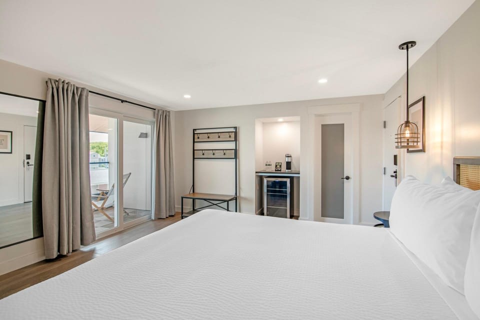 Amenity (Guest room)